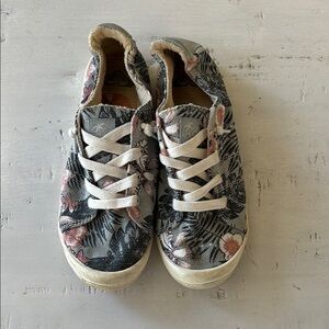 Roxy- Floral Women’s Shoes
